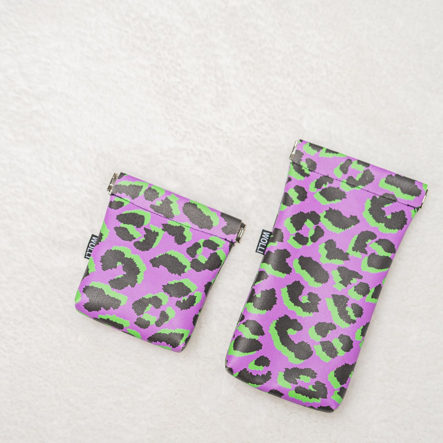 Brillenetui und Münztäschchen violett